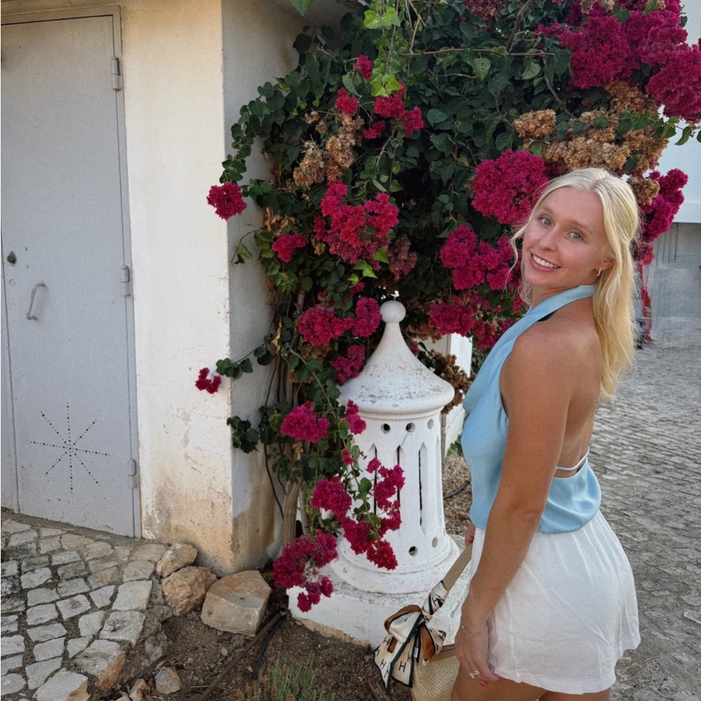 Meet your Posher, Brooke